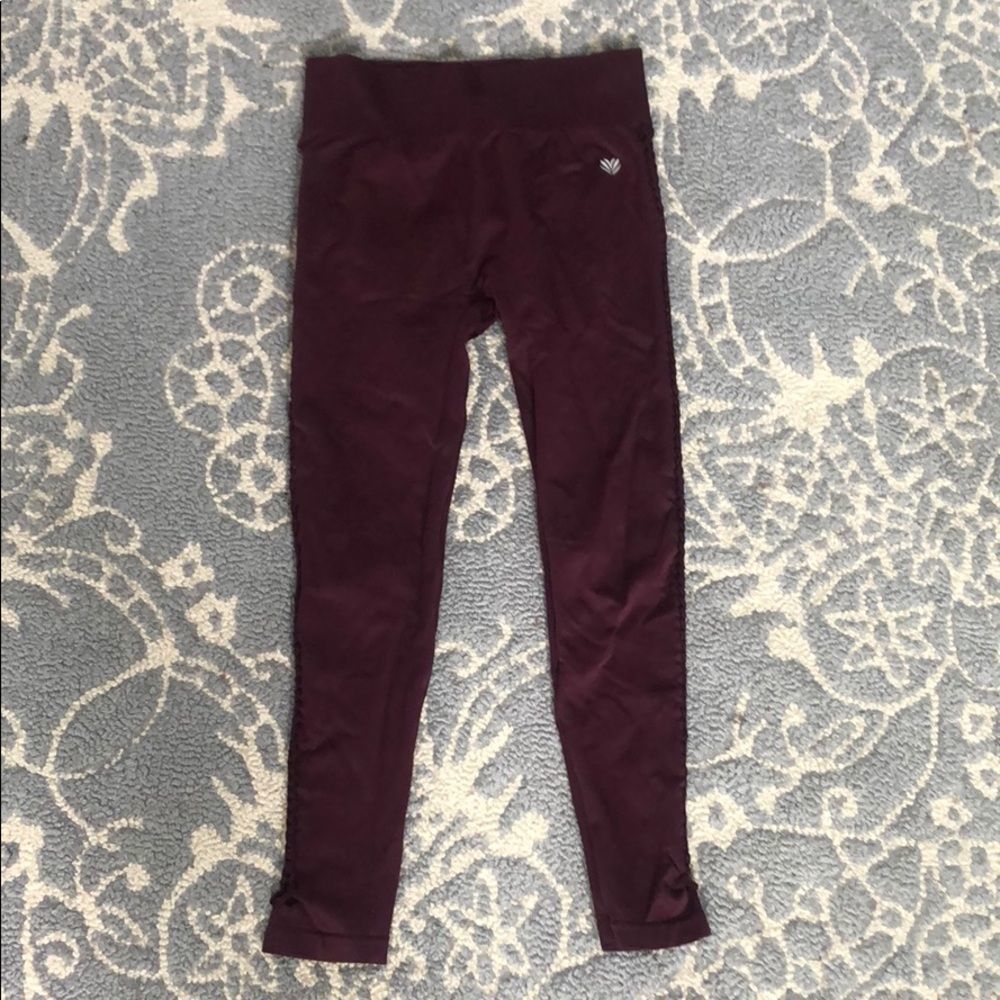 Cut Out Detail Legging